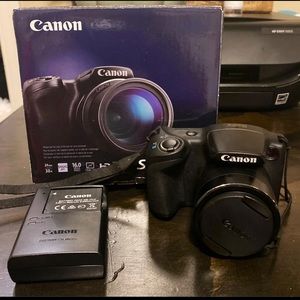 Canon Powershot xs400 is